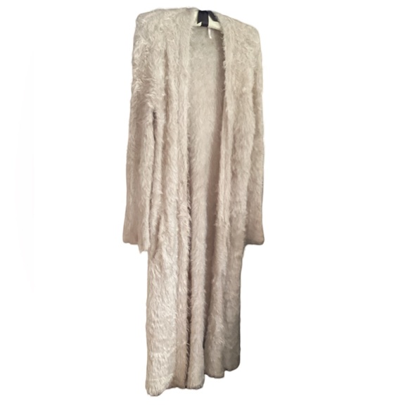 🛍️ Free People Long Cream Soft Maxi Cardigan
Size Small - Picture 2 of 7